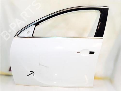 Used Left front door Left front door 24557802 24557802