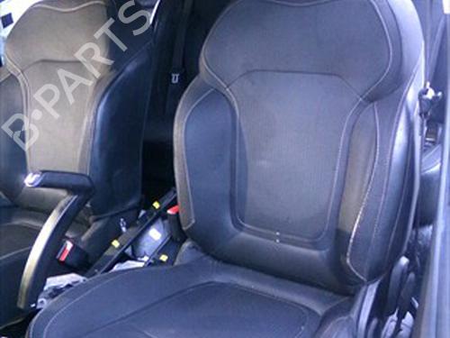 Used Left front seat RENAULT MEGANE IV Hatchback (B9A/M/N_) 1.5 Blue dCi 115 (B9A6) (116 hp) 32208090