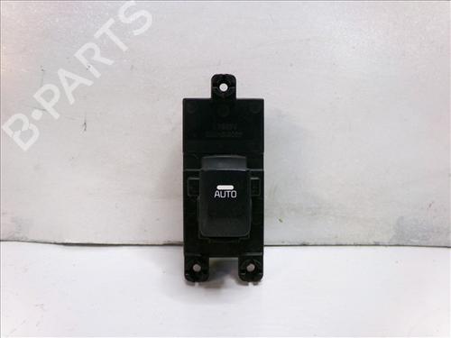 Used Right front window switch Right front window switch KIA CEE'D (JD) 1.6 CRDi 110 (110 hp) 24559490 24559490