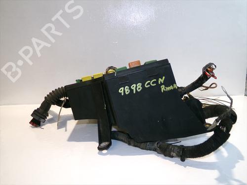 Fuse box OPEL CORSA C (X01) 1.2 (F08, F68) | BP35799767E1 - Image 2