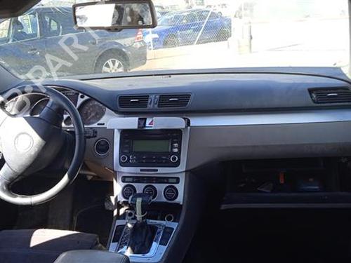 Left tailgate light VW PASSAT B6 (3C2) 1.6 | BP24557168C79  - Image 8