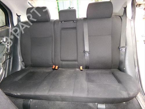 rear-seat-ford-mondeo-iii-b5y-2000-2001-2002-2003-2004-2005-2006-2007-39767208 main image