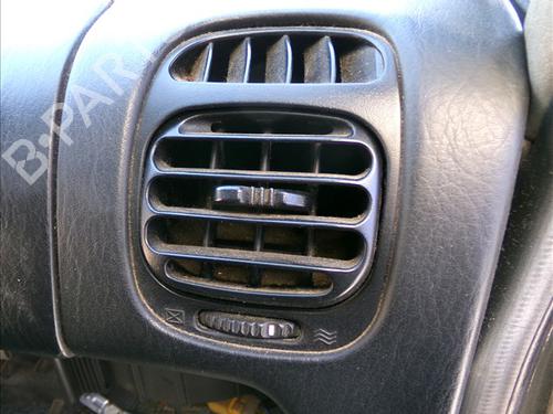 Used Air vent Air vent HYUNDAI H-1 / STAREX Bus (A1) 2.5 TCi (99 hp) 28529892 28529892