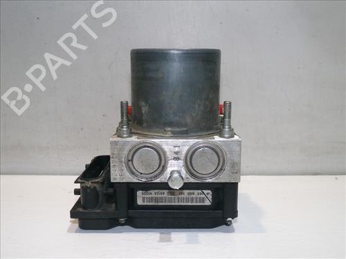 Used ABS pump ABS pump FORD MONDEO III Saloon (B4Y) 2.0 16V TDDi / TDCi (115 hp) 30656975 30656975