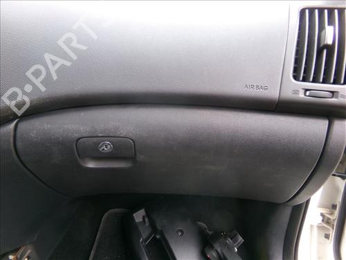 Used Glove box Glove box HYUNDAI i30 (FD) 1.4 (109 hp) 26611568 26611568