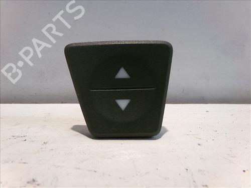 Used Left front window switch Left front window switch FIAT PANDA (169_) 1.1 (169.AXA1A) (54 hp) 28451538 28451538