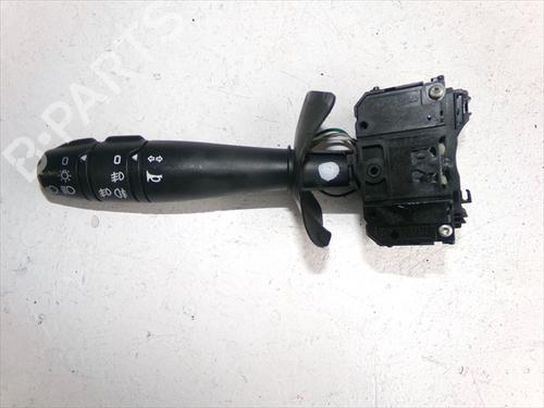 Used Headlight switch DACIA SANDERO 1.5 dCi (68 hp) 31942819