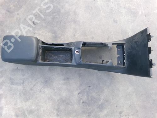 Used Armrest / Center console Armrest / Center console 39427839 39427839