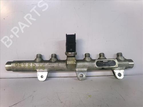 Used Injection rail Injection rail ALFA ROMEO 156 (932_) 1.9 JTD (932.A2B00, 932.A2C00) (115 hp) 24569345 24569345