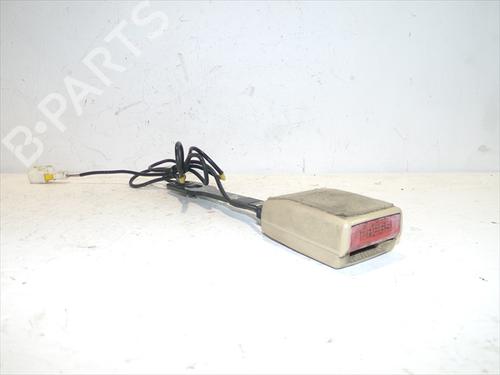 Engache cinturón Engache cinturón PEUGEOT 407 (6D_) 2.0 HDi 135 (6DRHRH, 6DRHRE, 6DRHRG, 6DRHRJ) (136 hp) 28805982 28805982