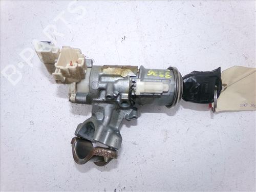 Used Electronic module Electronic module TOYOTA RAV 4 II (_A2_) 2.0 4WD (ACA21, ACA20) (150 hp) 30908461 30908461