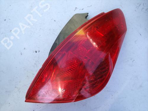 Farolim direito Farolim direito PEUGEOT 308 I (4A_, 4C_) 1.6 16V (120 hp) 36664257 36664257