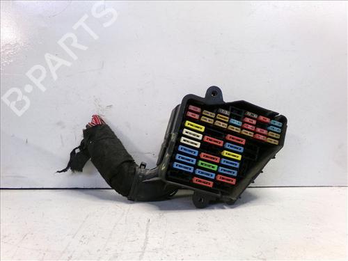 Used Fuse box Fuse box SEAT LEON (1M1) 1.6 16 V (105 hp) 24566372 24566372