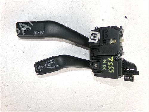 Commodo Essuie Glace / Phare AUDI A3 (8P1) 2.0 TDI (136 hp) 32111108