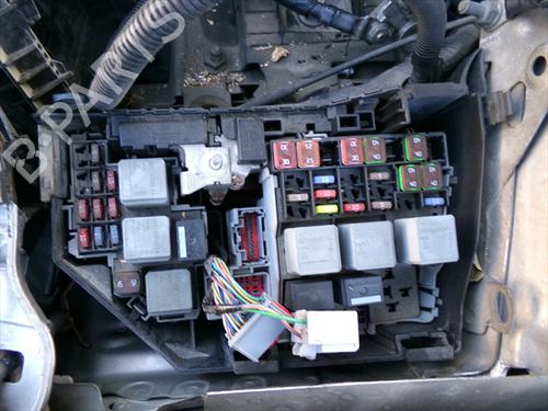 Used Fuse box Fuse box FORD MONDEO IV (BA7) 2.0 TDCi (140 hp) 33715789 33715789