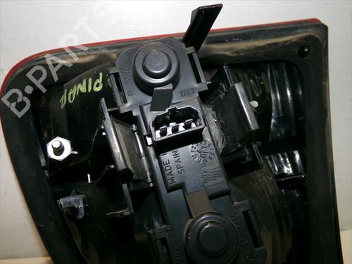 Left tailgate light SEAT LEON (1M1) 1.6 16 V | BP31824859C79 - Image 3