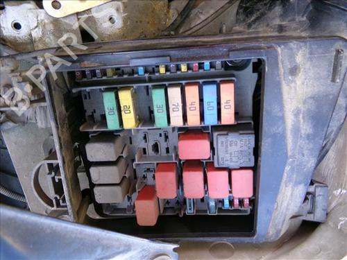 Used Fuse box Fuse box FIAT 500 C (312_) 1.2 (312CXA1A, 312AXA1A) (69 hp) 33423733 33423733