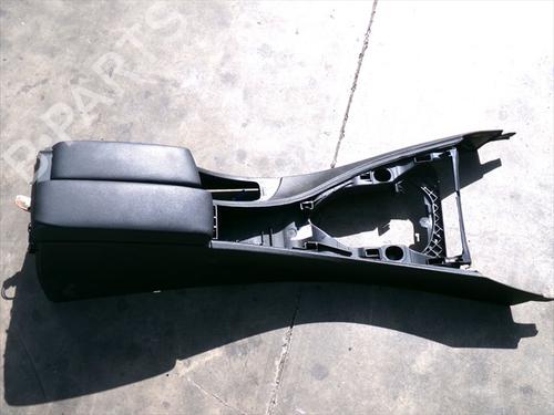 armrest-center-console-bmw-3-e90-2004-2005-2006-2007-2008-2009-2010-2011-2012-38983381 main image