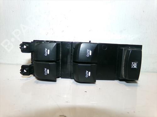 Left front window switch HYUNDAI i30 (GD) 1.6 | BP38346954I27 - Image 2