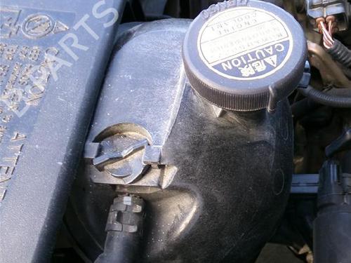 Ekpansionstank Ekpansionstank TOYOTA COROLLA (_E12_) 2.0 D-4D (CDE120R, CDE120L_) (116 hp) 26283801 26283801