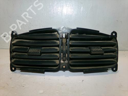 air-vent-hyundai-santa-fe-i-sm-2000-2001-2002-2003-2004-2005-2006-39092898 main image