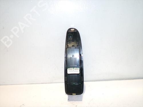 Left front window switch HYUNDAI ELANTRA III Saloon (XD) 2.0 CRDi | BP37602809I27 - Image 3