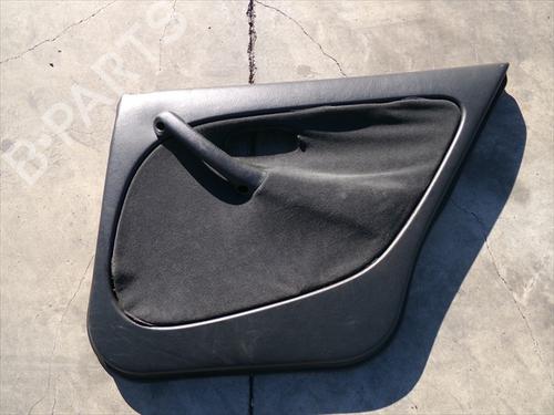 Bageste højre beklædning Bageste højre beklædning ROVER 400 II (RT) 420 Di (105 hp) 33265918 33265918