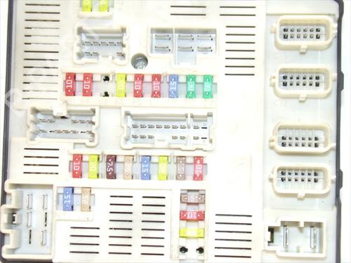 Fuse box RENAULT MEGANE III Hatchback (BZ0/1_, B3_) 1.5 dCi | BP30644973E1 - Image 4