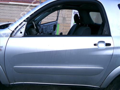 Used Left front door Left front door TOYOTA RAV 4 II (_A2_) 2.0 4WD (ACA21, ACA20) (150 hp) 30934844 30934844