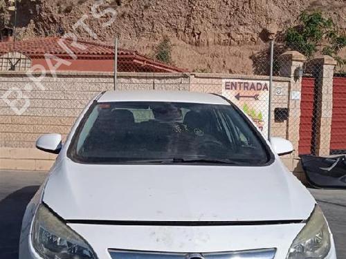 Fuse box OPEL ASTRA J (P10) 1.3 CDTI (68) | BP24561446E1 - Image 4