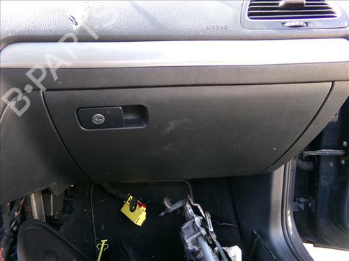 Handskerum Handskerum VW GOLF VII Variant (BA5, BV5) 1.6 TDI (105 hp) 33422963 33422963