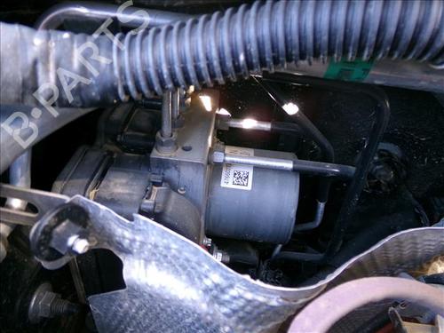 Used ABS pump ABS pump RENAULT CAPTUR II (HF_) TCe 140 (HFN0) (140 hp) 33423784 33423784