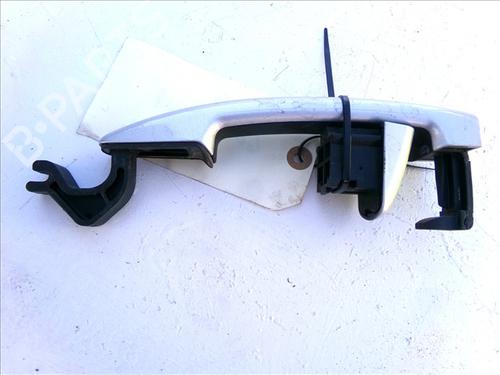 Used Rear left exterior door handle Rear left exterior door handle 28689753 28689753