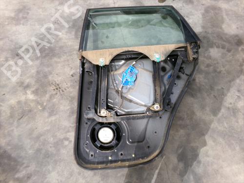 Elevador vidro trás esquerdo Elevador vidro trás esquerdo VW TOUAREG (7LA, 7L6, 7L7) 2.5 R5 TDI (174 hp) 33265290 33265290