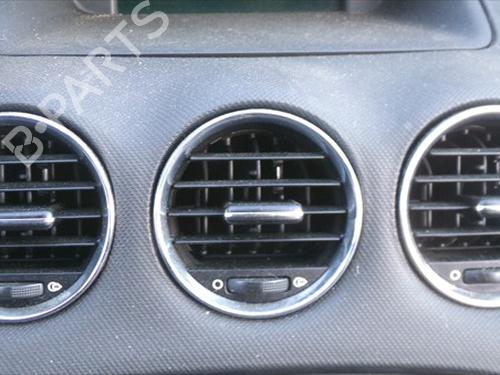 Luftventilen Luftventilen PEUGEOT 308 I (4A_, 4C_) 1.6 16V (120 hp) 36664212 36664212