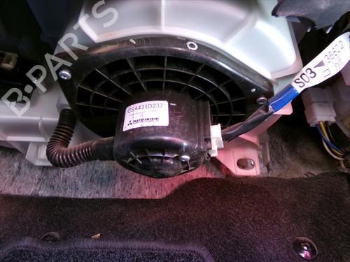 Moteur de chauffage Moteur de chauffage SUZUKI GRAND VITARA II (JT, TE, TD) 1.9 DDiS All-wheel Drive (JT419, TD44, JB419WD, JB419XD,... (129 hp) 36001884 36001884