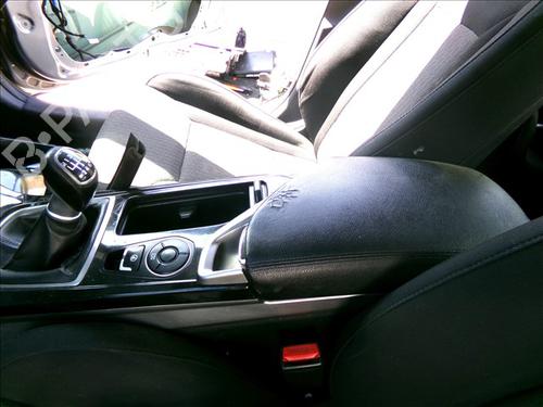 Used Armrest / Center console Armrest / Center console HYUNDAI i40 I (VF) 1.7 CRDi (116 hp) 26409120 26409120