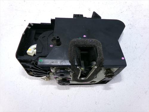 Højre bagtil lås DACIA DUSTER (HM_) 1.0 TCe 100 (HMMT) (101 hp) 31637290