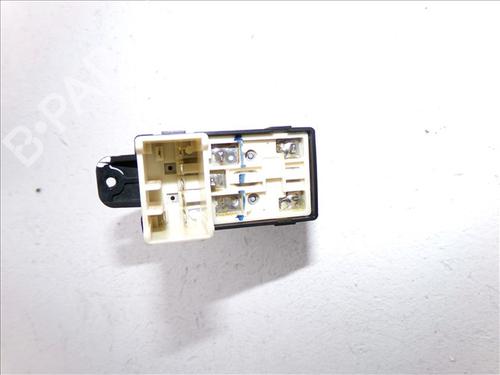 Right front window switch HYUNDAI SANTA FÉ I (SM) 2.0 CRDi 4x4 | BP30764117I26 - Image 2