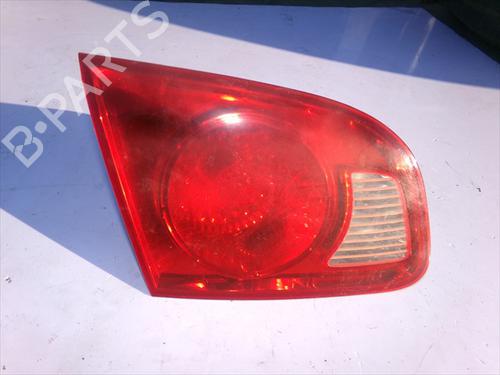 Venstre baglygte bagklap Venstre baglygte bagklap HYUNDAI SANTA FÉ II (CM) 2.2 CRDi GLS (150 hp) 37414606 37414606