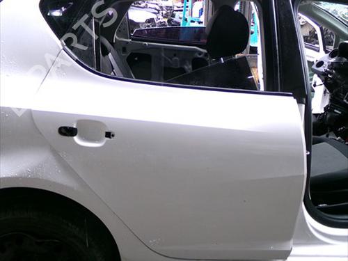 Puerta trasera derecha SEAT IBIZA IV (6J5, 6P1) 1.4 TDI (90 hp) 32140789