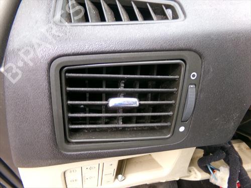 Used Air vent Air vent LANCIA MUSA (350_) 1.4 (350.AXA11, 350.AXA1A) (95 hp) 32084143 32084143