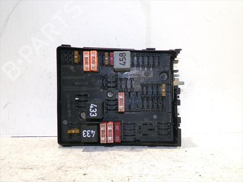 fuse-box-vw-golf-plus-v-5m1-521-2004-2005-2006-2007-2008-2009-2010-2011-2012-2013-24564376 main image