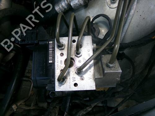 Used ABS pump ABS pump MERCEDES-BENZ S-CLASS (W220, V220) S 320 CDI (220.026, 220.126) (197 hp) 30325456 30325456