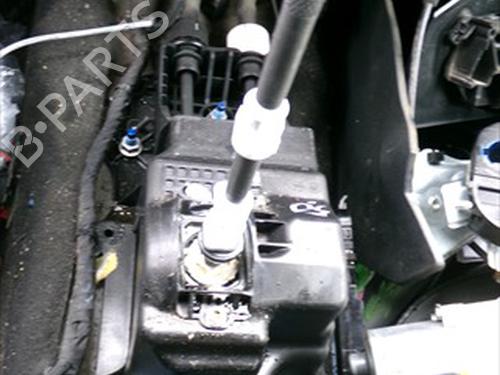 Used Gear lever Gear lever RENAULT MEGANE III Grandtour (KZ0/1) 1.5 dCi (KZ09, KZ0D, KZ1G, KZ29, KZ14, KZ1W, KZ10, KZ1F,... (110 hp) 33265686 33265686