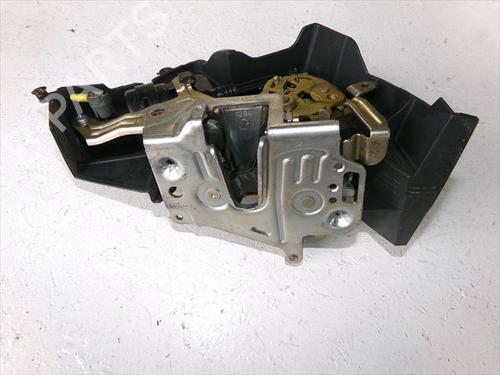 Used Rear right lock MERCEDES-BENZ E-CLASS (W210) E 270 CDI (210.016) (170 hp) 32009907