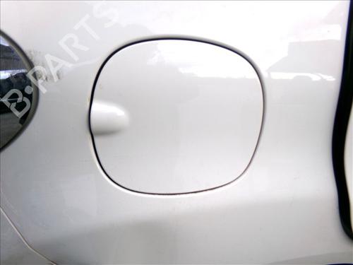fuel-flap-fiat-500l-351_-352_-2012-33422839 main image