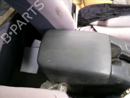 Used Armrest / Center console Armrest / Center console NISSAN PICK UP (D22) 2.5 TD 4WD (103 hp) 24928366 24928366