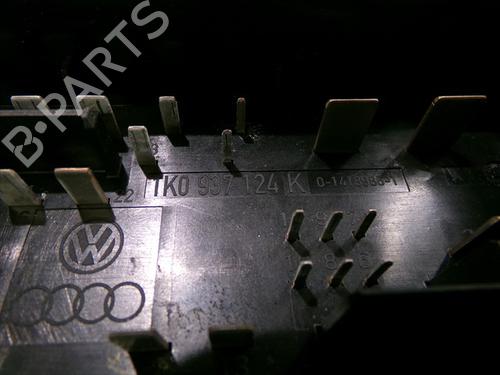 Fuse box VW GOLF PLUS V (5M1, 521) 1.4 16V | BP24564376E1  - Image 5