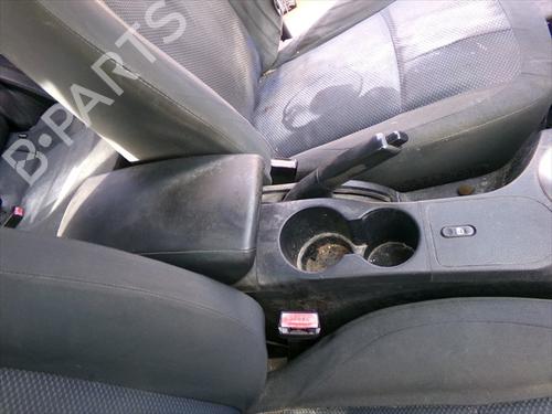 Apoio de Braço / Consola central NISSAN QASHQAI +2 (JJ10E) 1.5 dCi (106 hp) 31695212